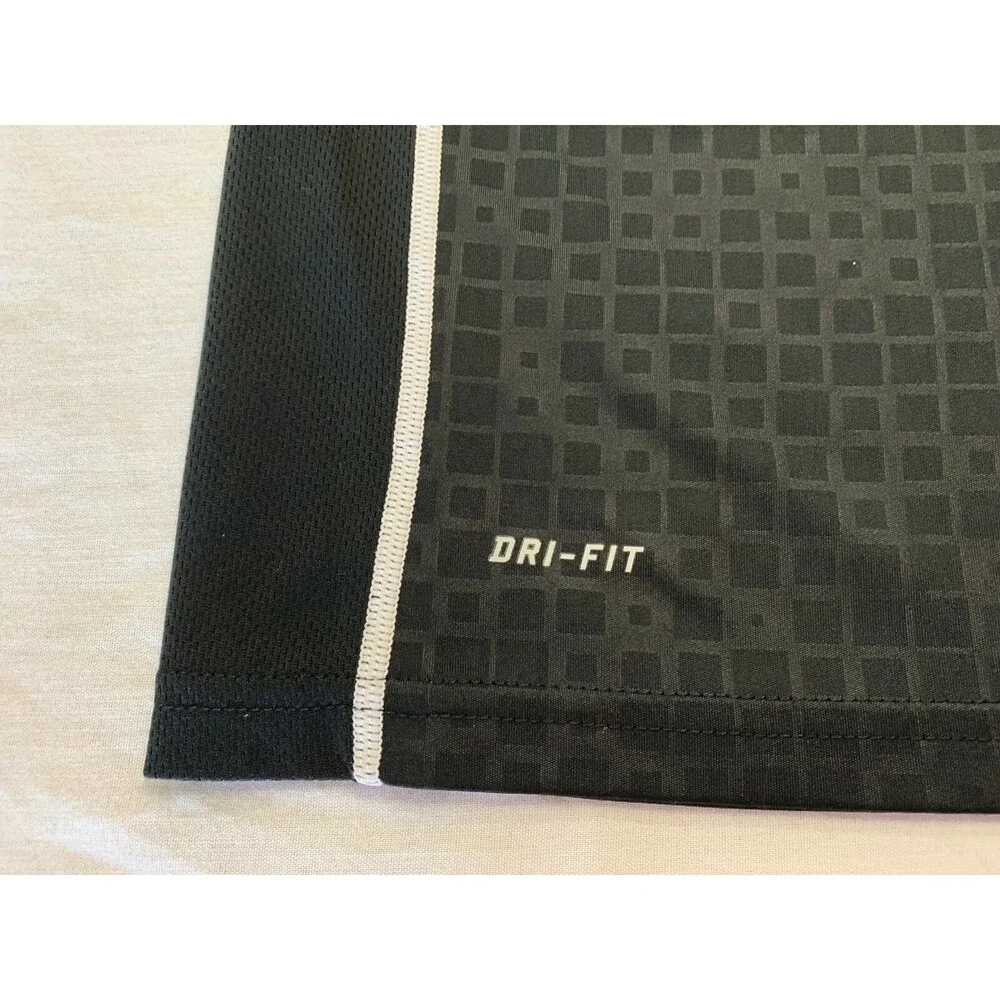 NIKE DRI FIT BOYS ATHLETIC SHIRT SIZE L